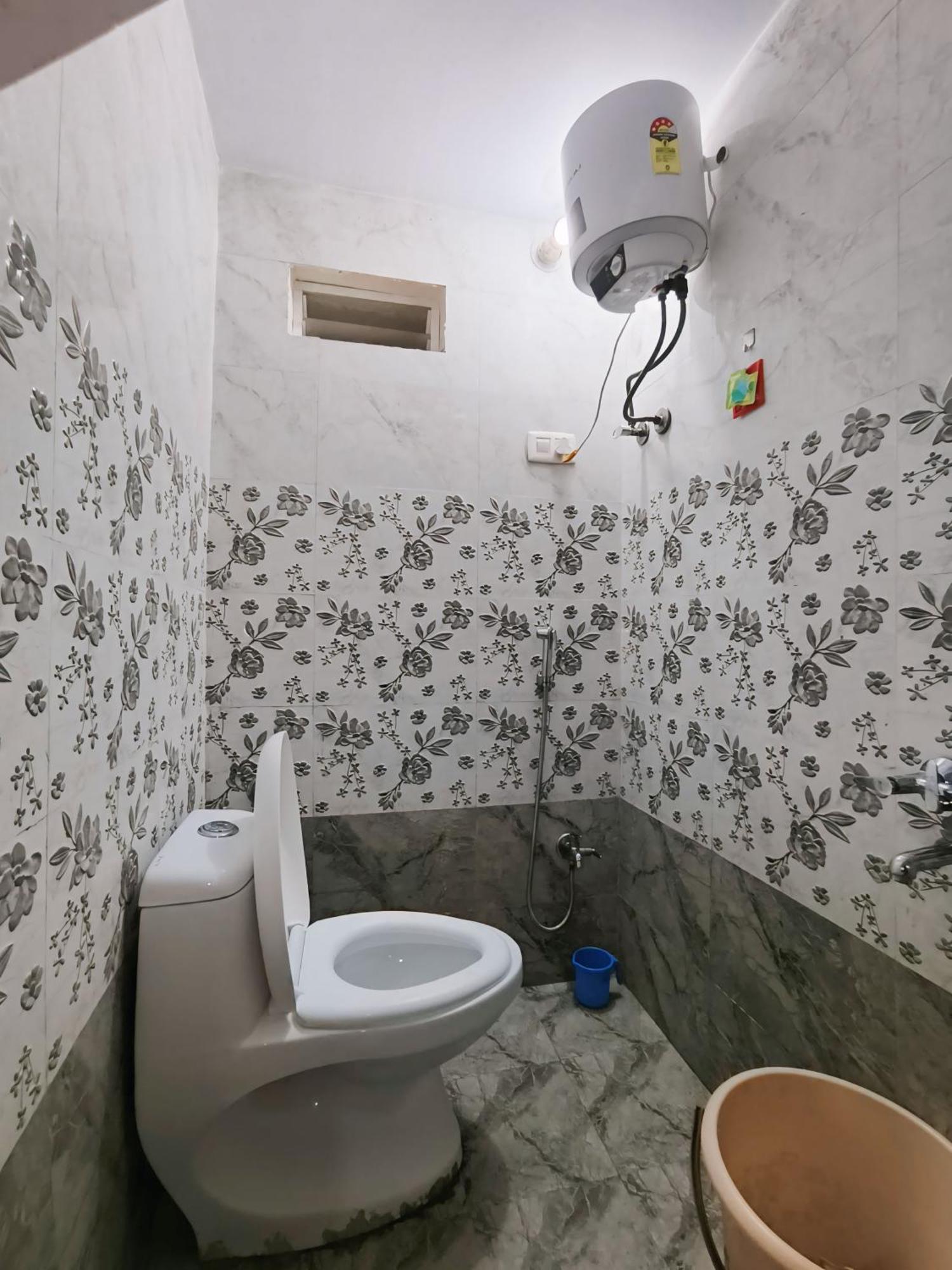 Shree Trilokeshwar Guesthouse Ujjain Ngoại thất bức ảnh